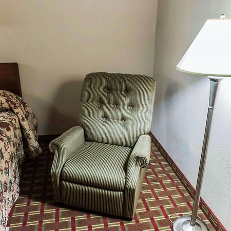 Econo Lodge Tallahassee Near Capital -University Экстерьер фото
