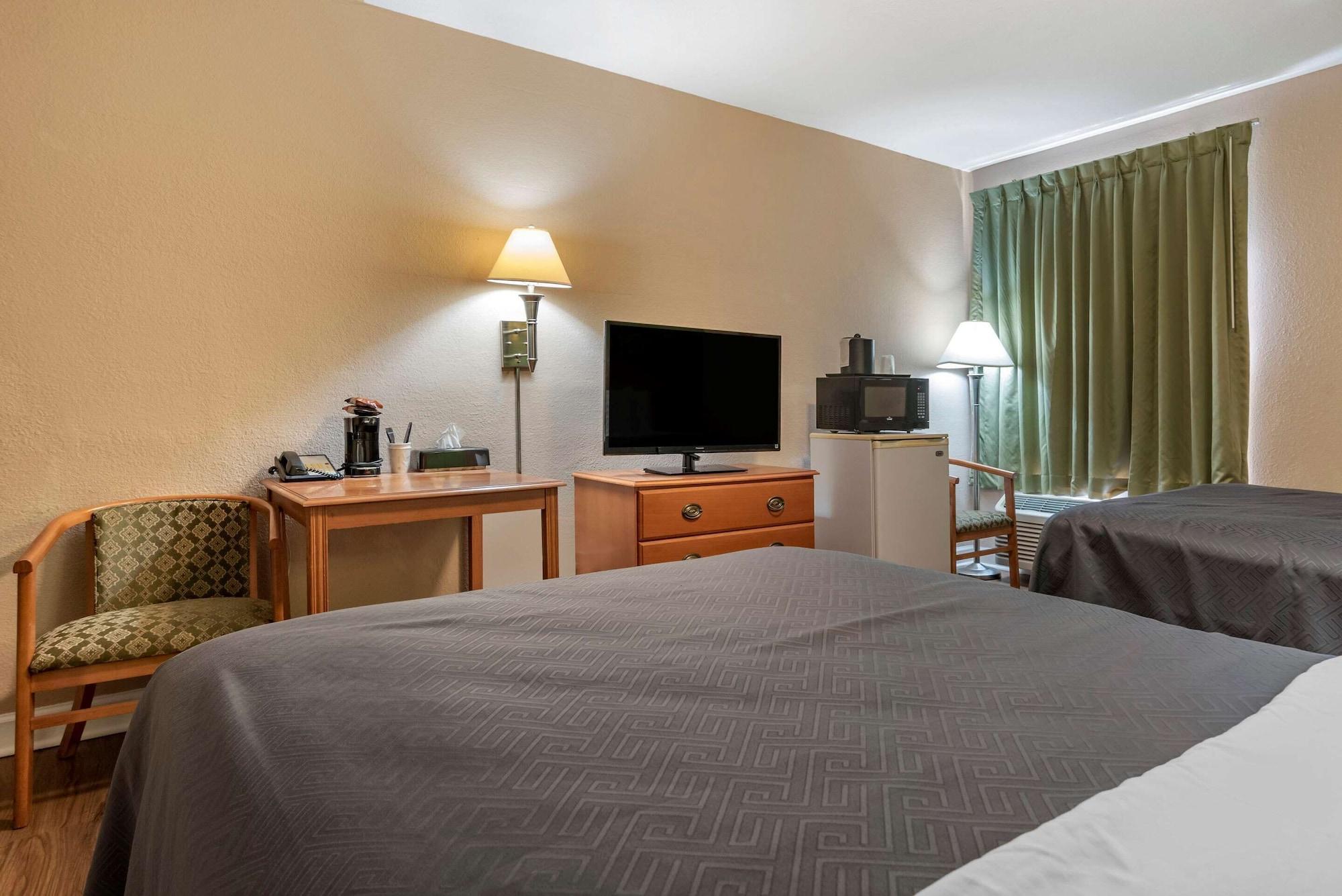 Econo Lodge Tallahassee Near Capital -University Экстерьер фото