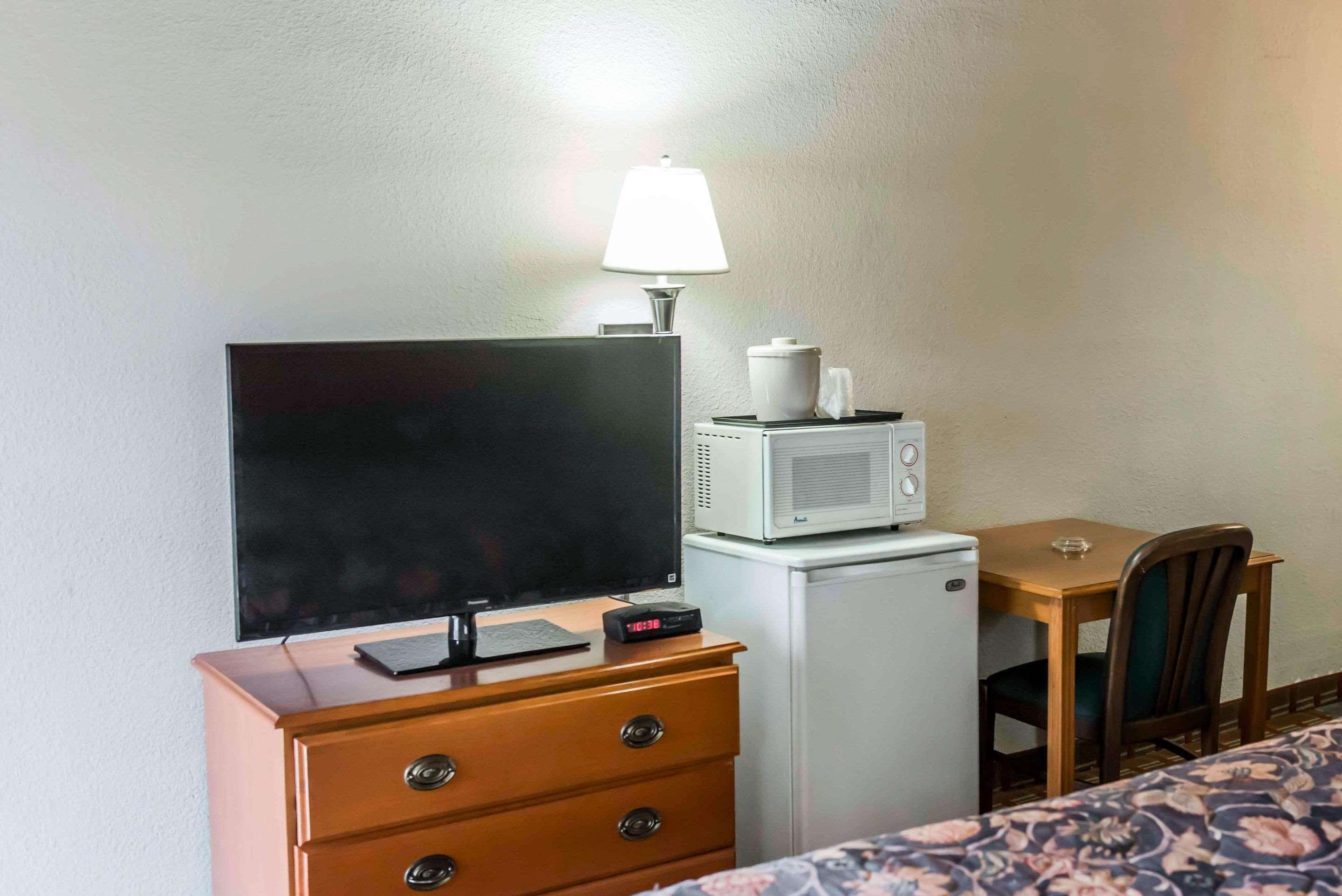 Econo Lodge Tallahassee Near Capital -University Экстерьер фото