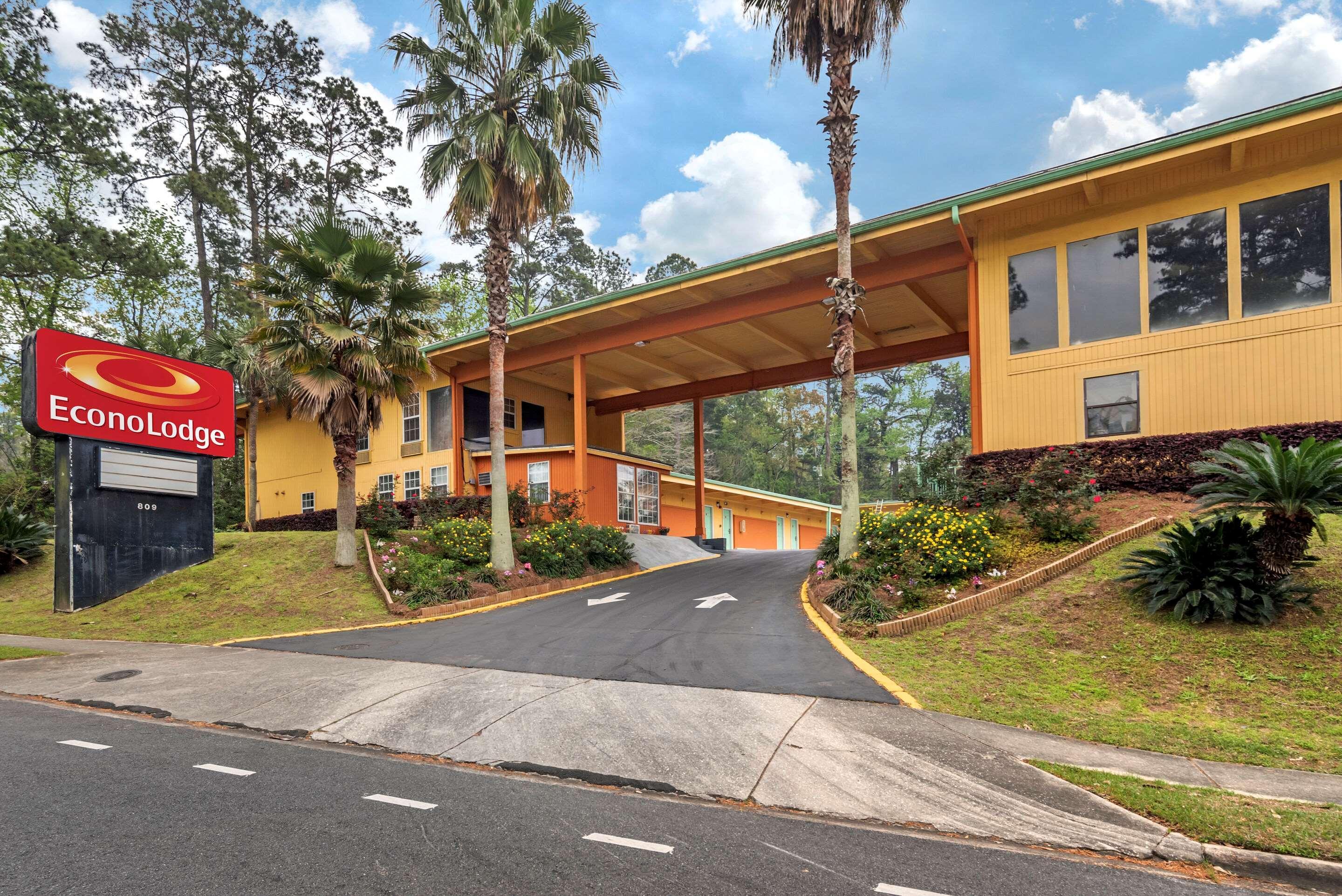 Econo Lodge Tallahassee Near Capital -University Экстерьер фото