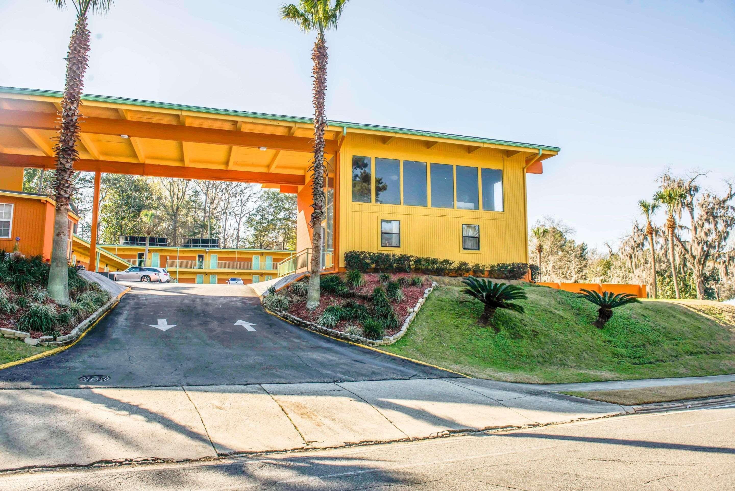 Econo Lodge Tallahassee Near Capital -University Экстерьер фото